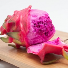 Vietnam imported red meat dragon fruit fresh fruit red heart Dragon fruit